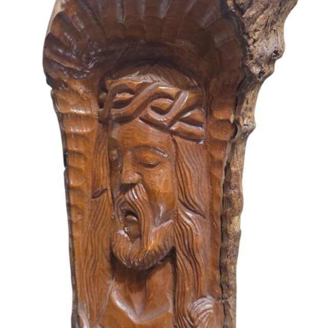Arte sacra em madeira