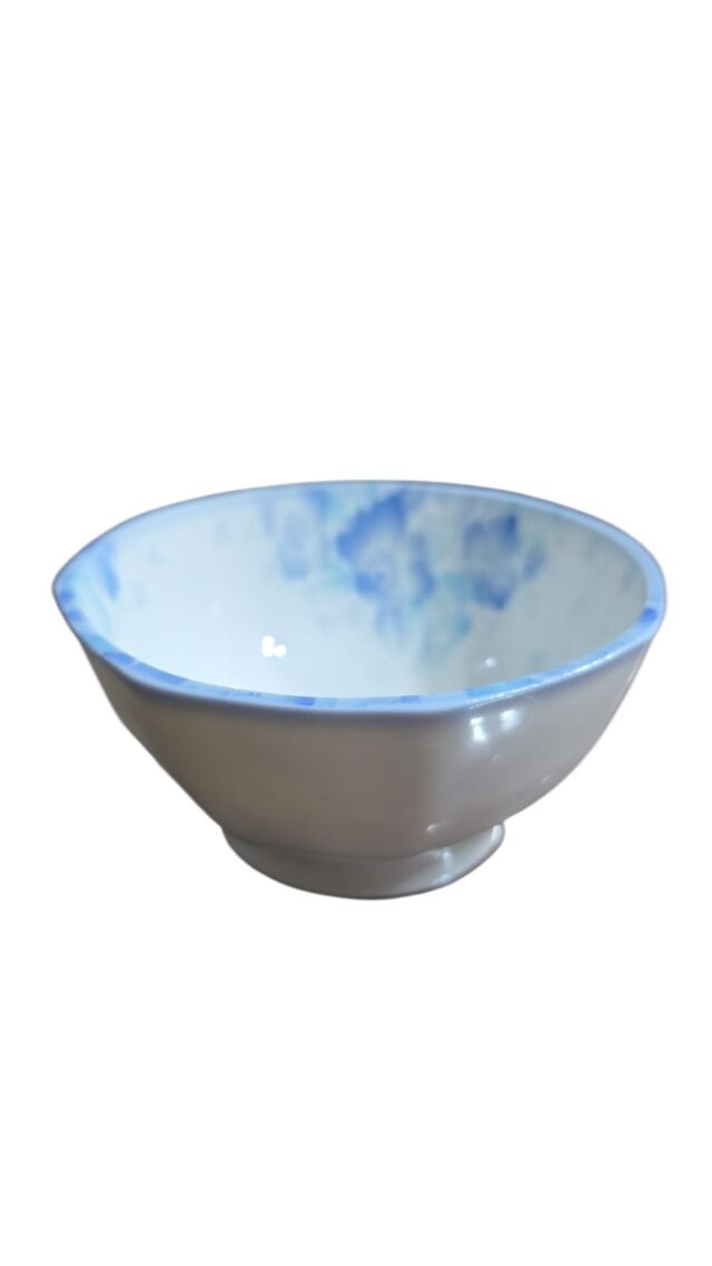 Bowl de porcelana japonesa, motivos florais